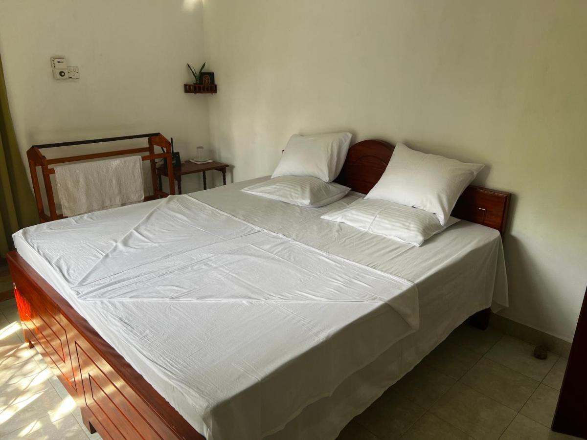Summer Ridge - Homestay Ratnapura Esterno foto