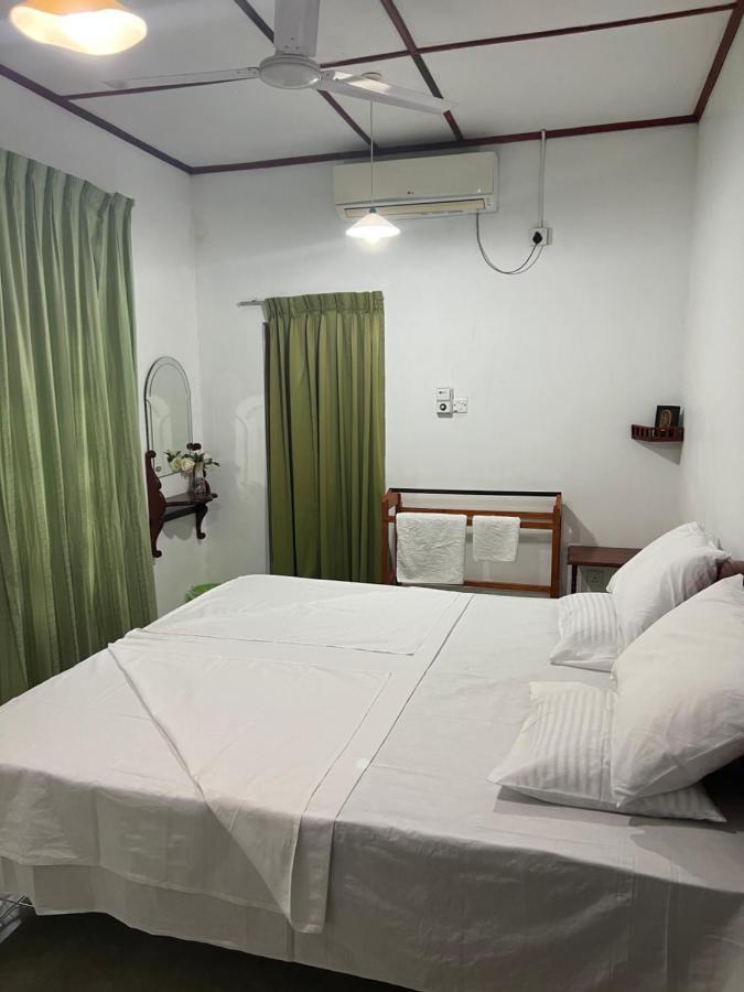 Summer Ridge - Homestay Ratnapura Esterno foto