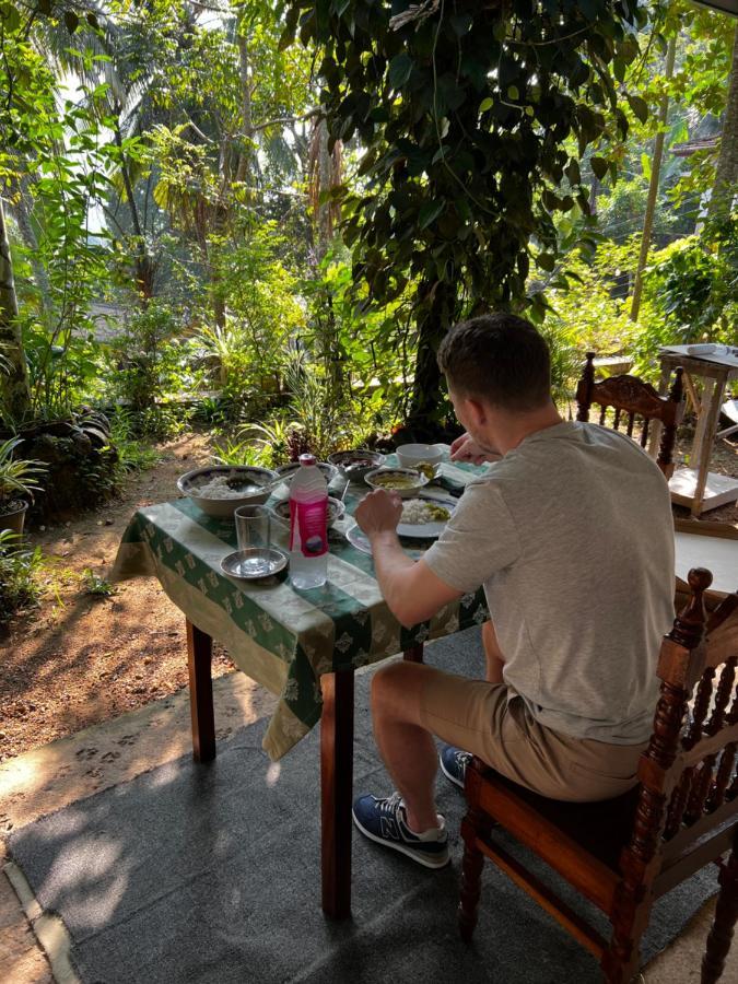 Summer Ridge - Homestay Ratnapura Esterno foto