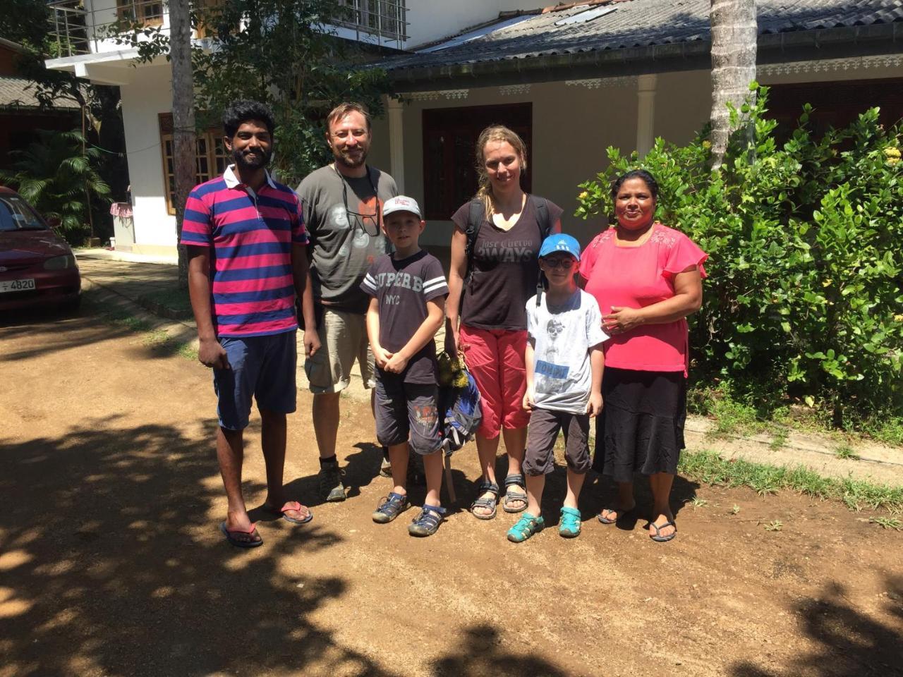 Summer Ridge - Homestay Ratnapura Esterno foto